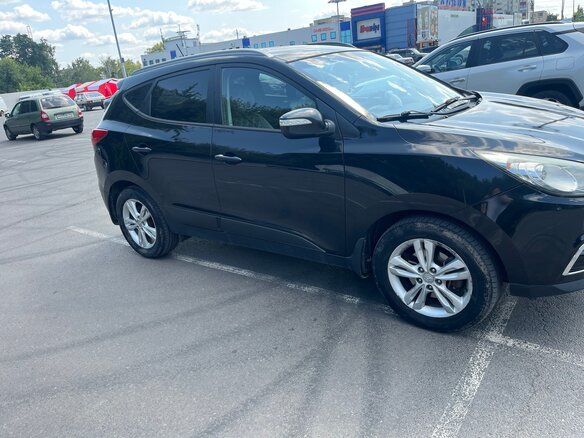 2013 Hyundai ix35 I, чёрный, 1250000 рублей - вид 2