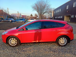 2012 Ford Focus III, красный, 850000 рублей, вид 3