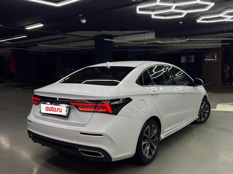 2023 Omoda S5, белый, 1800000 рублей, вид 4