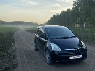 2006 Toyota Ractis I, чёрный, 550000 рублей, вид 2