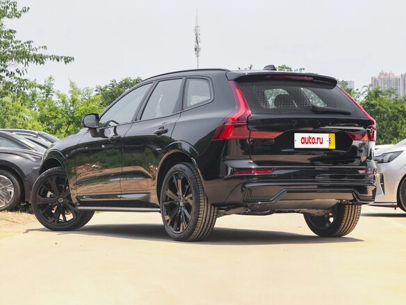 2025 Volvo XC60 II Рестайлинг 2, чёрный - вид 7