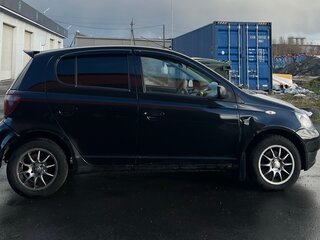 2000 Toyota Yaris I, чёрный, 250000 рублей, вид 1