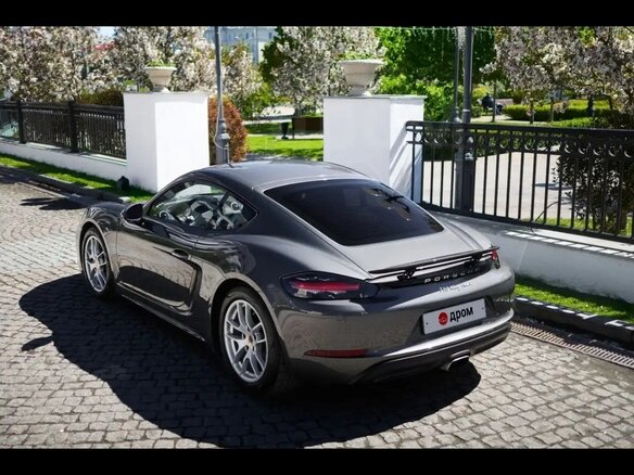 2020 Porsche Cayman III 718 (982), серый, 6600000 рублей - вид 4