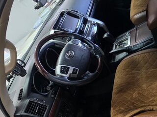 2014 Toyota Land Cruiser 200 Series Рестайлинг 1, белый, 3550000 рублей, вид 4
