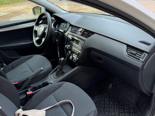 2014 Skoda Octavia III (A7), белый, 790000 рублей, вид 4