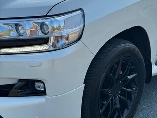 2015 Toyota Land Cruiser 200 Series Рестайлинг 2, белый, 5400000 рублей, вид 5