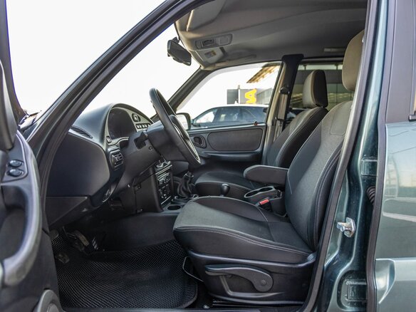 2018 Chevrolet Niva I Рестайлинг, серый - вид 24
