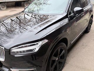 2020 Volvo XC90 II Рестайлинг 1, чёрный, 4300000 рублей, вид 1