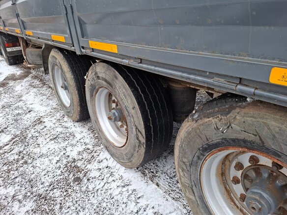 2000 DAF XF 95, красный, 570000 рублей - вид 9