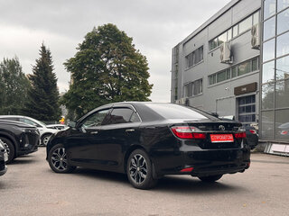 2016 Toyota Camry VII (XV50) Рестайлинг, чёрный, 1999000 рублей, вид 4