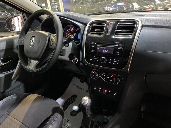 2014 Renault Logan II, красный - вид 17