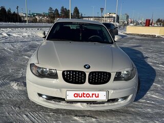 2010 BMW 1 серии 116i I (E81/E82/E87/E88) Рестайлинг, белый, 800000 рублей, вид 1