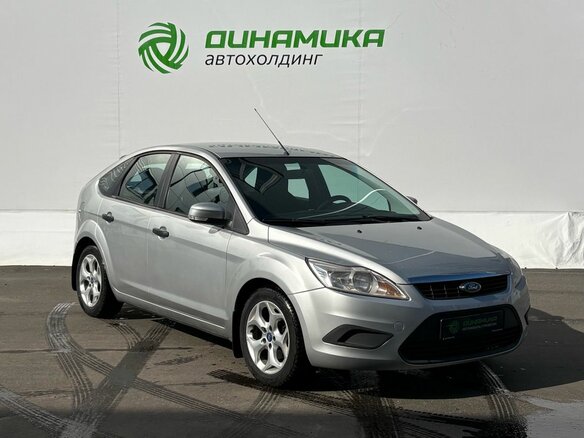 2011 Ford Focus II Рестайлинг, серебристый - вид 2