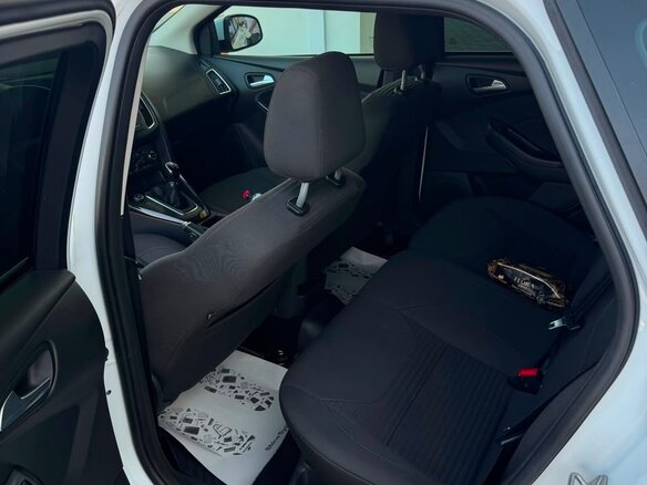 2018 Ford Focus III Рестайлинг, белый, 1100000 рублей - вид 9