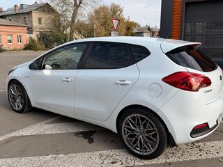 2014 Kia Ceed II, белый, 1100000 рублей, вид 4