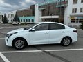 2020 Kia Rio IV, белый, 1920000 рублей - вид 3