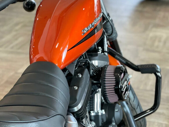 2020 Harley-Davidson Sportster 883, чёрный - вид 1