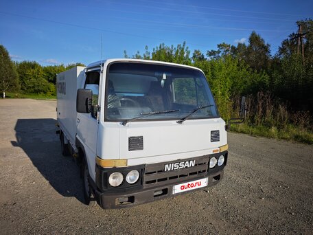 1990 Nissan Atlas, белый, 1190000 рублей, вид 1