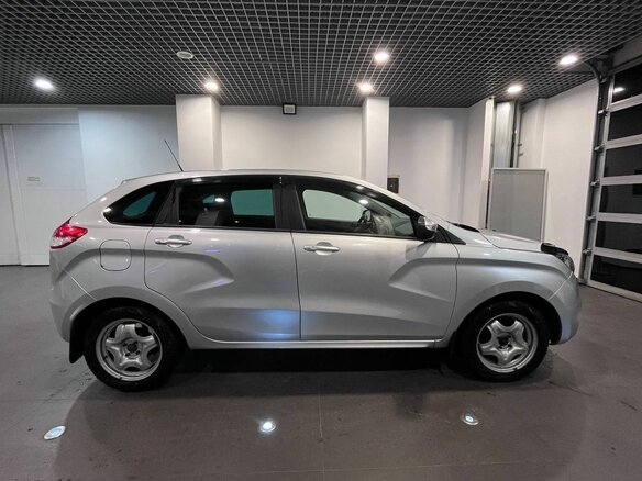2018 Lada (ВАЗ) XRAY I, серебристый, 720000 рублей - вид 3