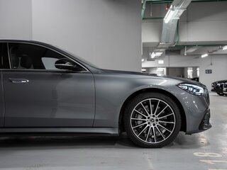 2022 Mercedes-Benz S-Класс 580 e VII (W223), серый, 10500000 рублей, вид 4