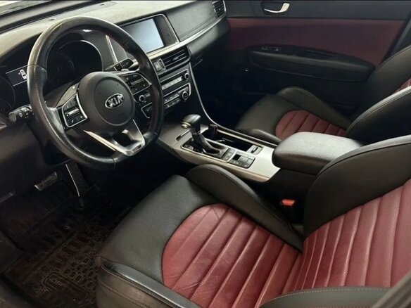 2018 Kia Optima IV Рестайлинг, белый, 2400000 рублей - вид 6