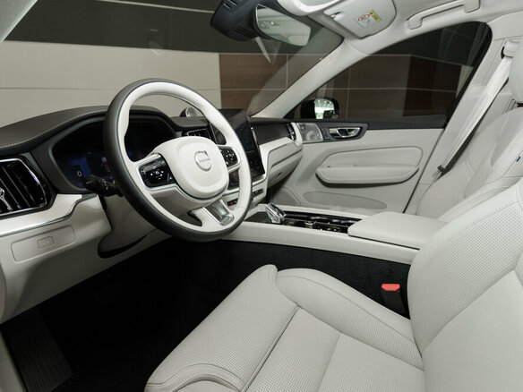 2026 Volvo XC60 II Рестайлинг 2, коричневый, 8300000 рублей - вид 10
