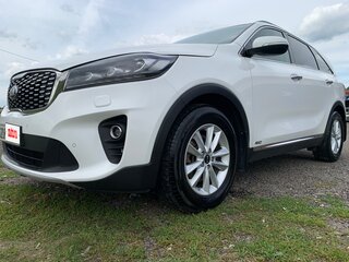 2018 Kia Sorento III Prime Рестайлинг, белый, 2555000 рублей, вид 4