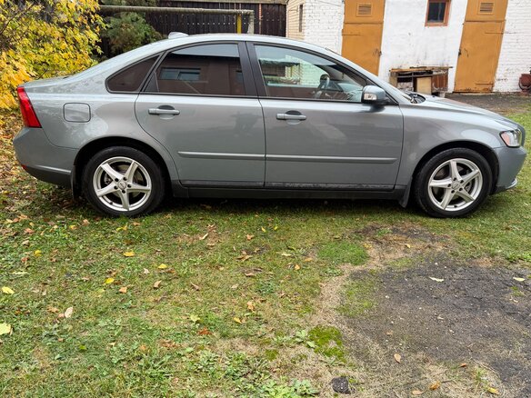 2008 Volvo S40 II Рестайлинг, серый, 650000 рублей - вид 1