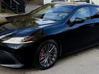 2019 Lexus ES 350 VII, чёрный, 4990000 рублей, вид 3