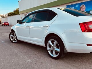 2015 Skoda Octavia III (A7), белый, 800000 рублей, вид 4