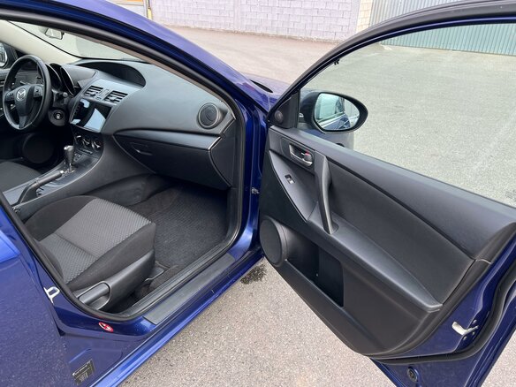 2012 Mazda 3 II (BL) Рестайлинг, синий, 900000 рублей - вид 16