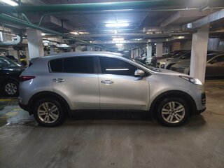 2017 Kia Sportage IV, серебристый, 1750000 рублей, вид 1