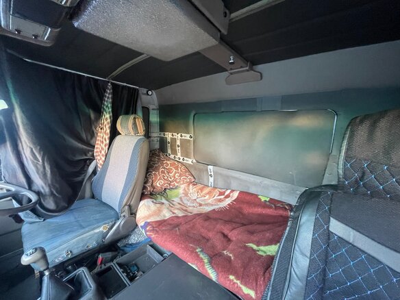 1992 Fuso (Mitsubishi) Fighter, синий - вид 2