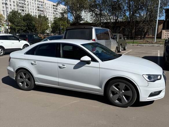 2013 Audi A3 III (8V), белый, 1250000 рублей - вид 9