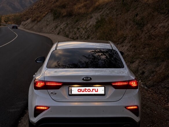 2020 Kia K3 II, белый, 1850000 рублей - вид 2