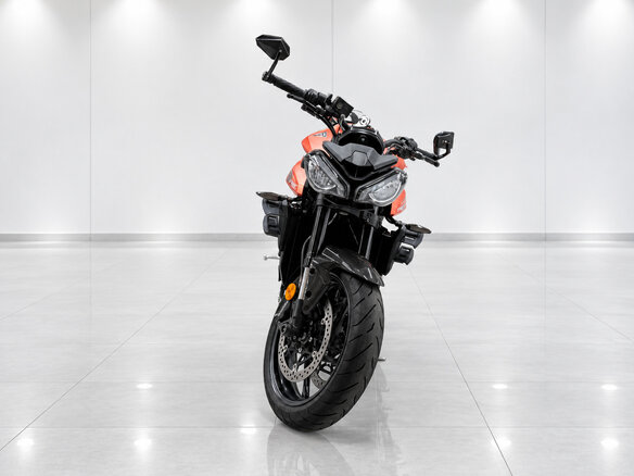 2024 Triumph Street Triple, оранжевый, 1229609 рублей - вид 1