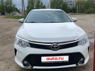 2016 Toyota Camry VII (XV50) Рестайлинг, белый, 2180000 рублей, вид 3