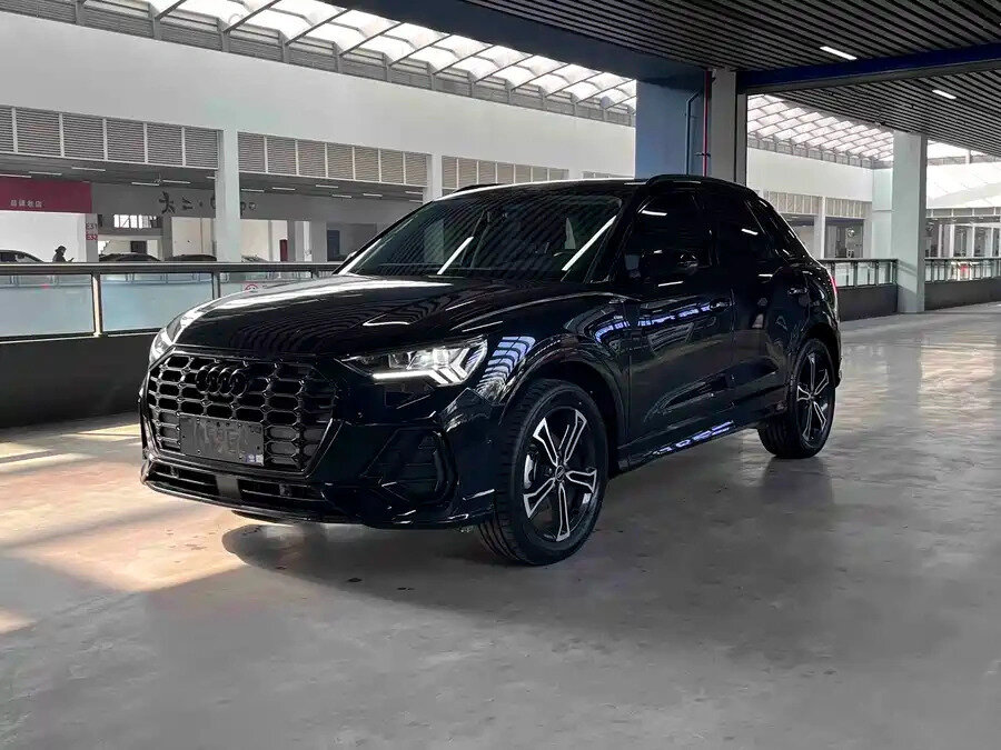 Открыть фотографии: Audi Q3 II (F3)
