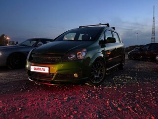2011 Opel Zafira B Рестайлинг, зелёный, 1200000 рублей, вид 5