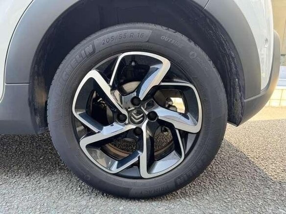 2021 Citroen C3 III Рестайлинг, белый, 799017 рублей - вид 22