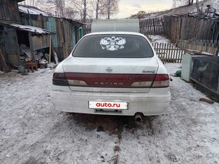 1997 Nissan Cefiro II (A32), белый, 300000 рублей, вид 2