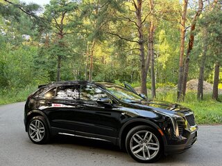 2022 Cadillac XT4 I, чёрный, 3500000 рублей, вид 2
