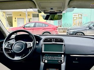 2018 Jaguar F-Pace I, красный, 4500000 рублей, вид 5