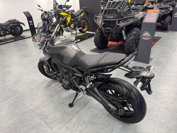 2015 Yamaha MT-09 (FZ-09), серый, 810000 рублей - вид 7