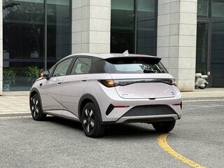 2025 BYD Dolphin 45.12 kWh I Рестайлинг, бежевый, 1320000 рублей, вид 4