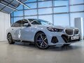 2024 BMW 5 серии 530i xDrive VIII (G60/G61/G68), серый, 7900000 рублей - вид 3
