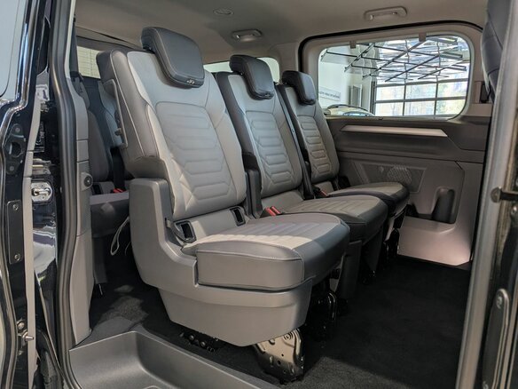 2025 Volkswagen Caravelle T7, чёрный, 10490000 рублей - вид 27