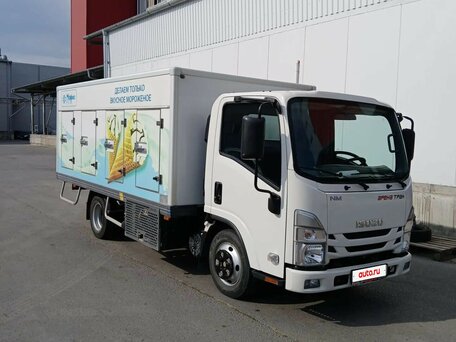 2022 Isuzu Elf (N-series), белый, 4000000 рублей, вид 4