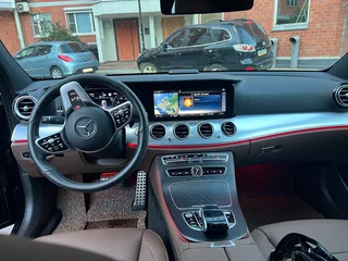 2020 Mercedes-Benz E-Класс 250 V (W213, S213, C238) Рестайлинг, чёрный, 4590000 рублей, вид 3