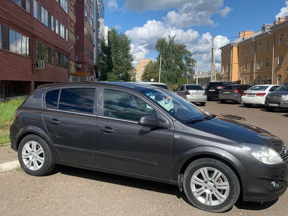 2010 Opel Astra H Рестайлинг, серый, 450000 рублей - вид 5
